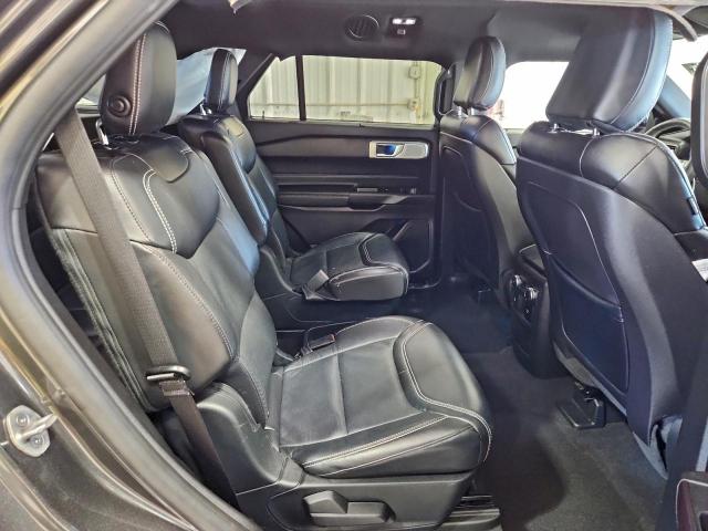 Ford Explorer St Image 7