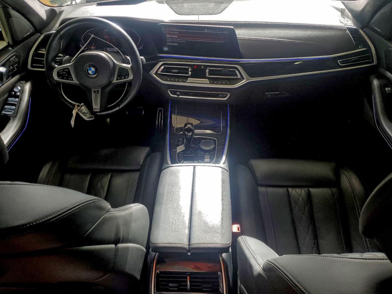 BMW X Series M50i Image 11