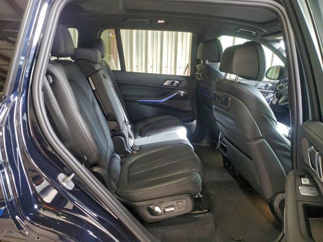 BMW X Series M50i Image 12