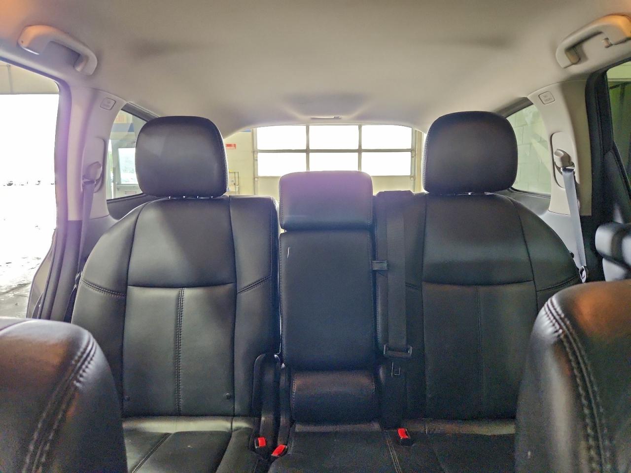 Nissan Pathfinder S Image 13