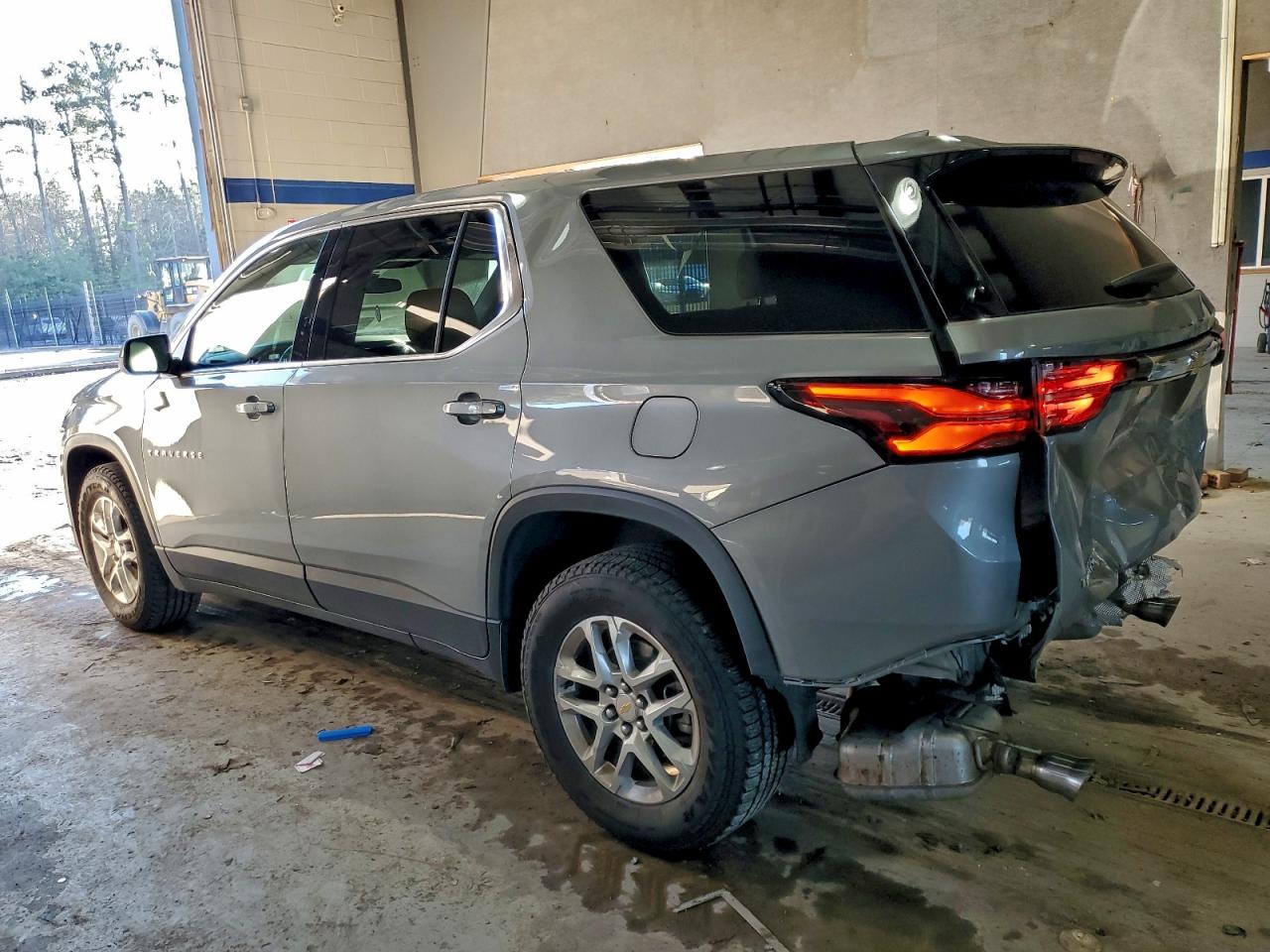 Chevrolet Traverse Ls Image 9