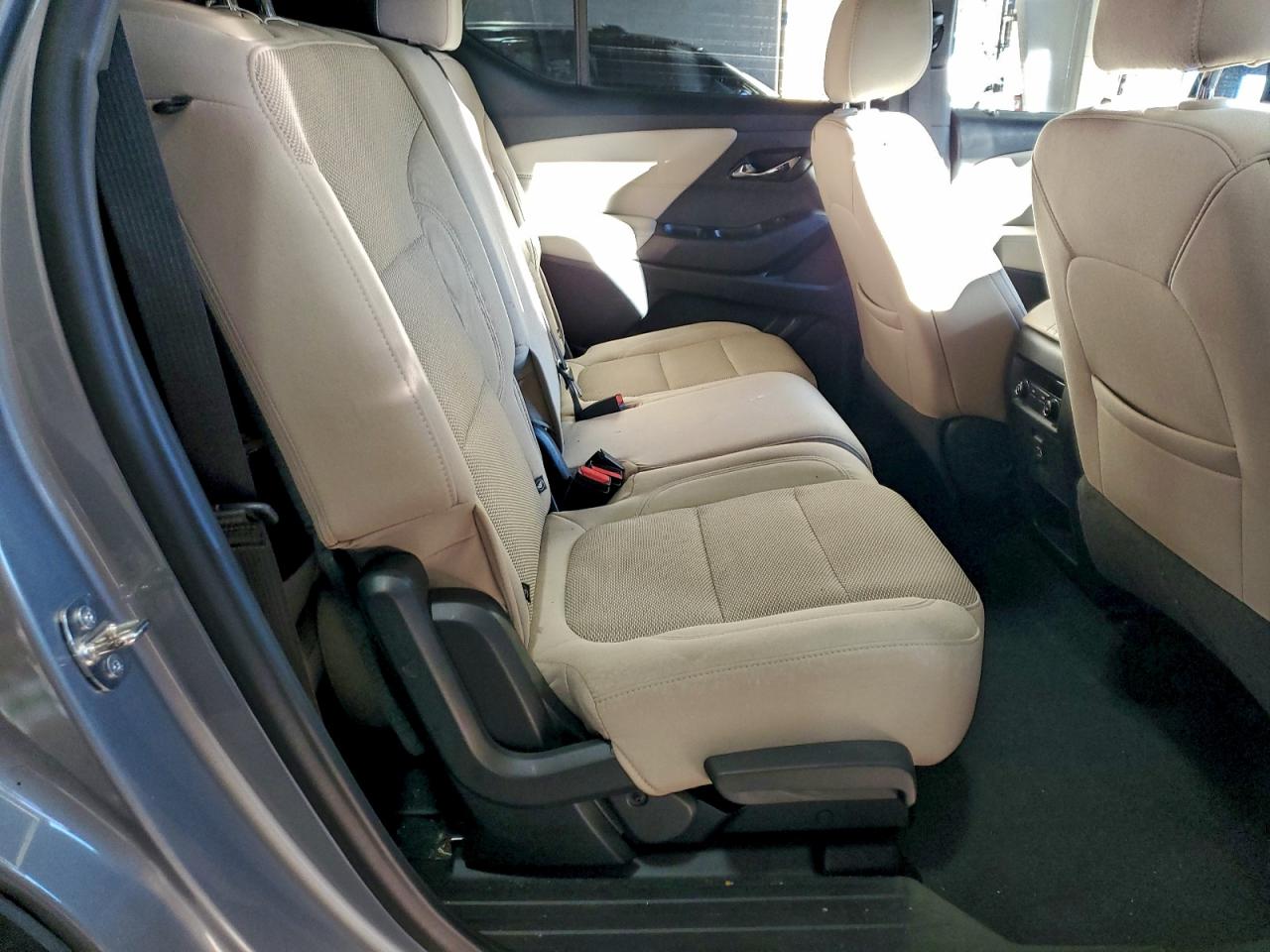 Chevrolet Traverse Ls Image 7