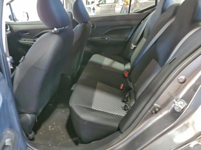 Nissan Versa S Image 12