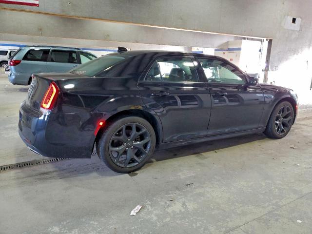 Chrysler 300 Touring L Image 3