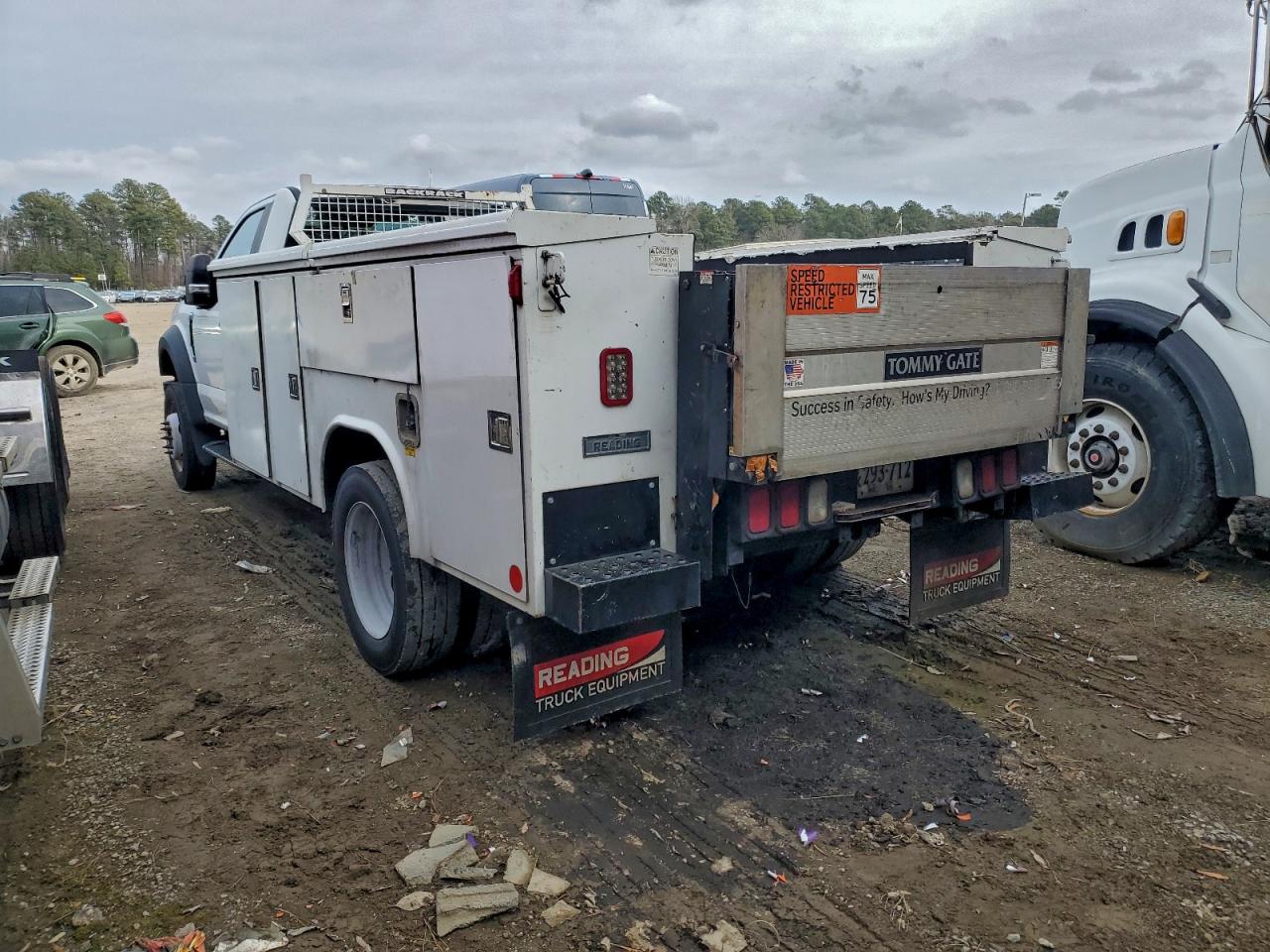 Ford F-450 Super Duty Image 6