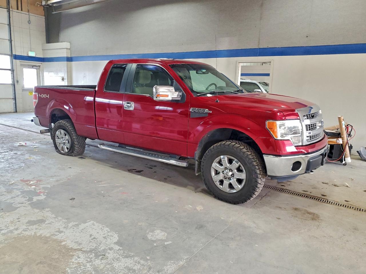 Ford F-150 Super Cab Image 6