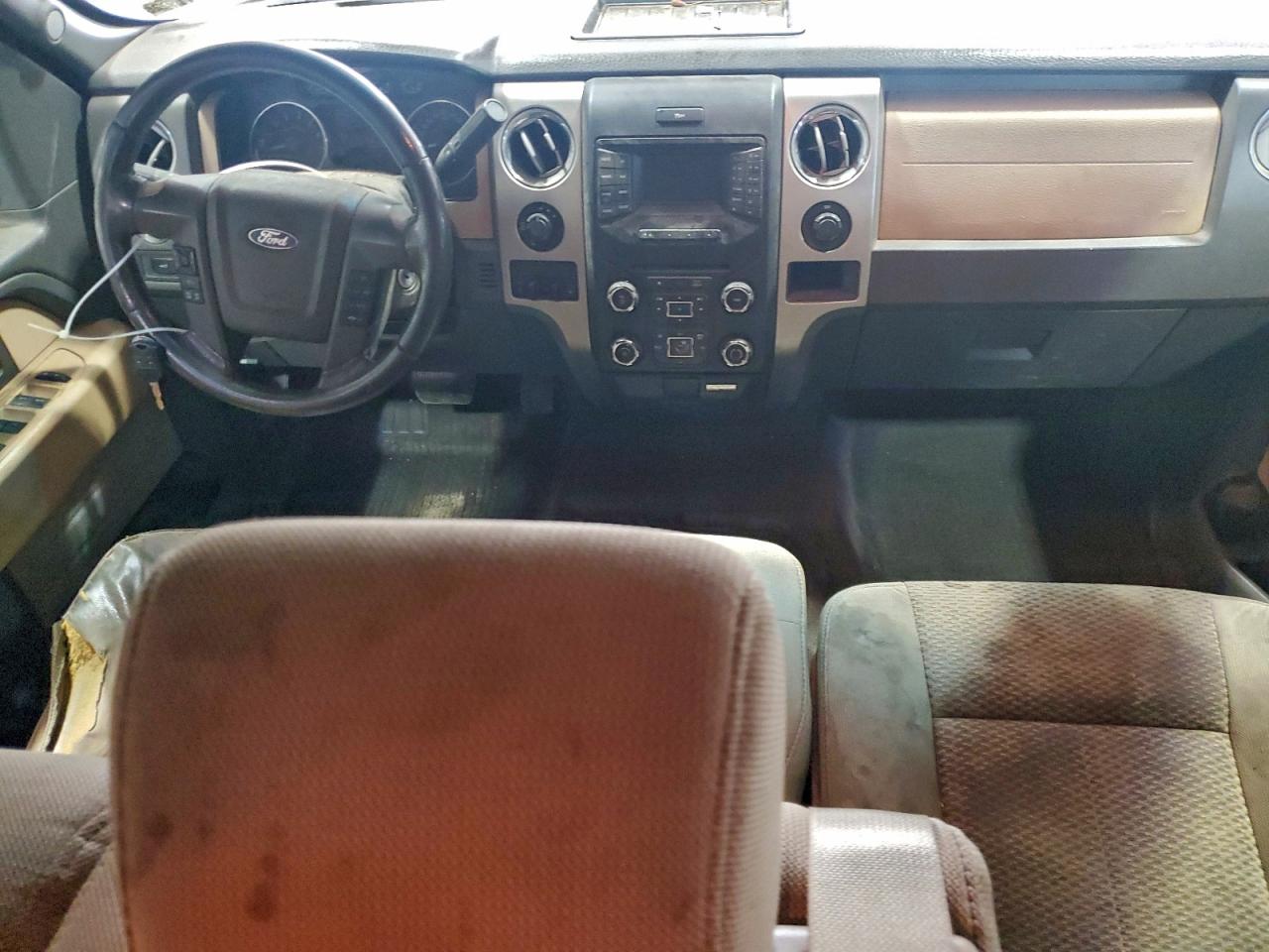 Ford F-150 Super Cab Image 2