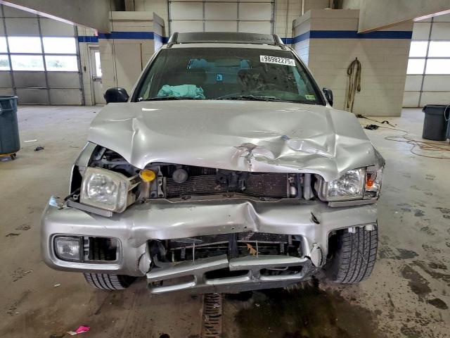 Nissan Pathfinder Le Image 4