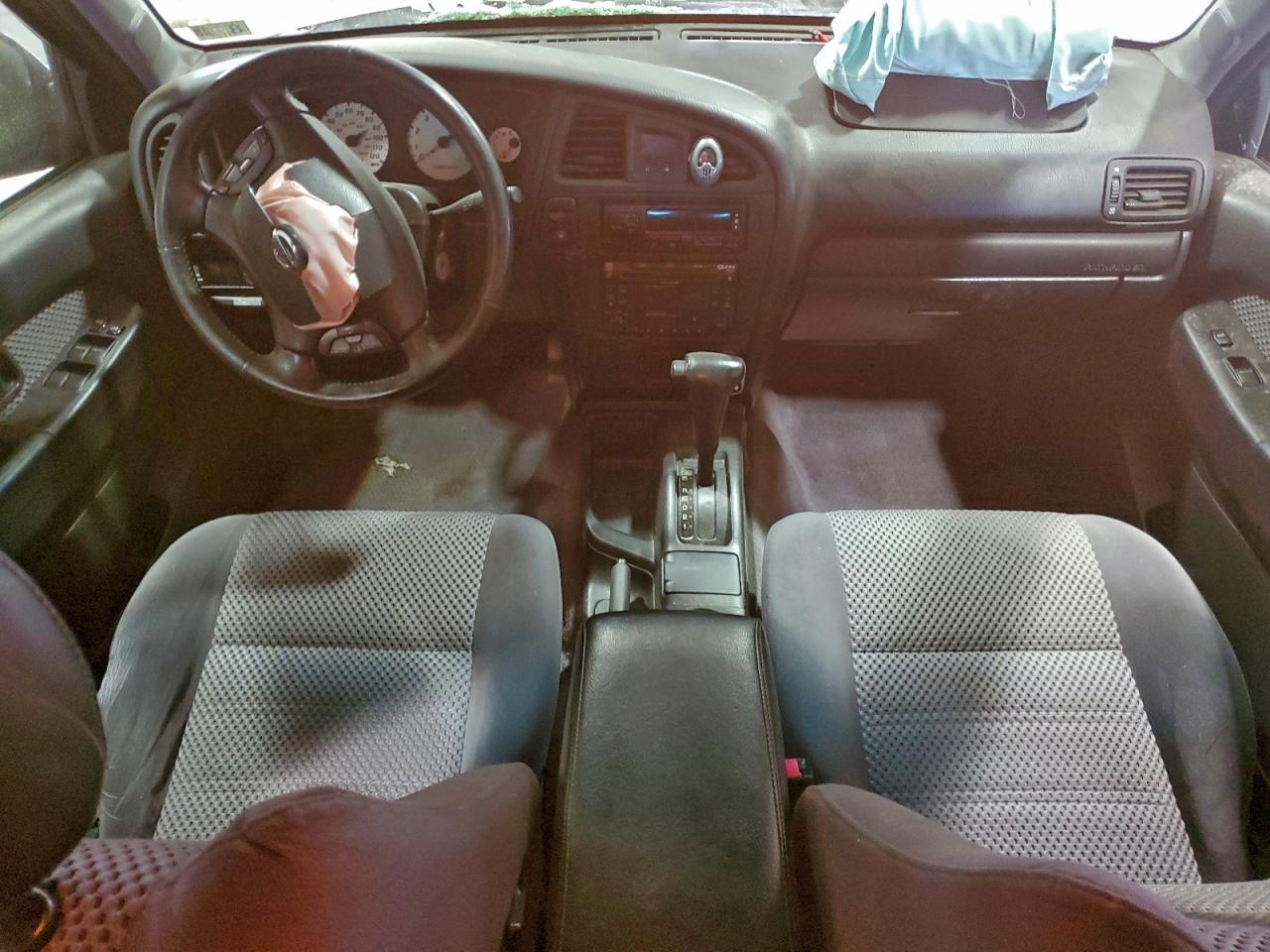 Nissan Pathfinder Le Image 10