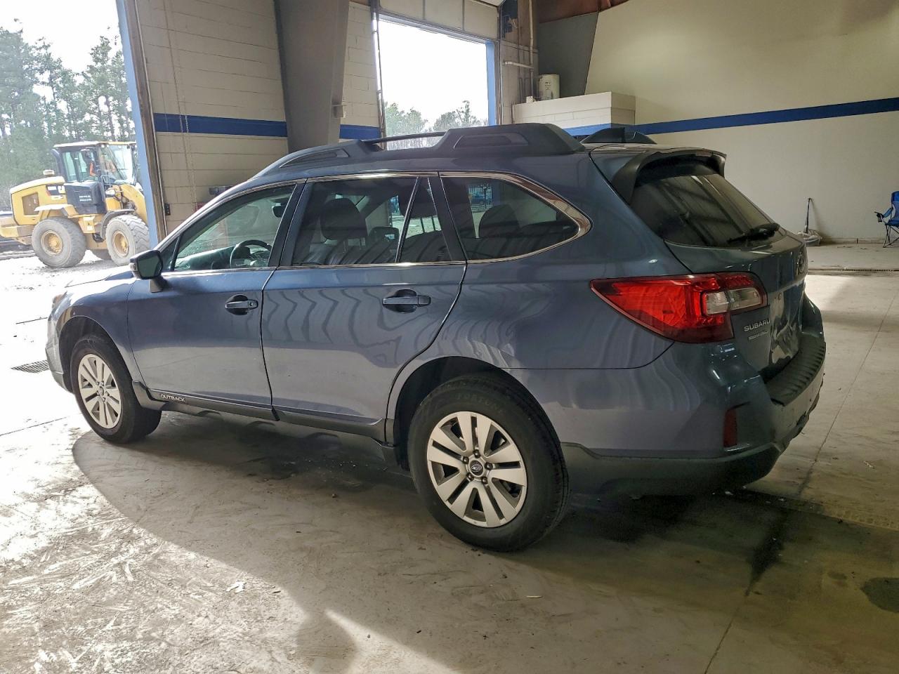 Subaru Outback 2.5i Premium Image 2