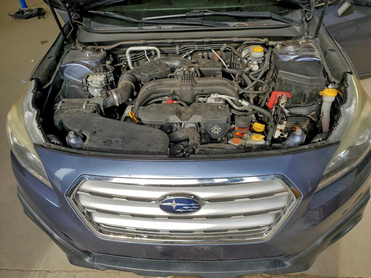 Subaru Outback 2.5i Premium Image 12