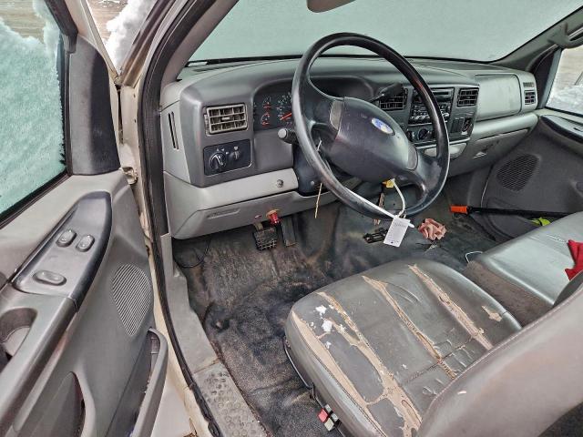 Ford F-650 Super Duty Image 10