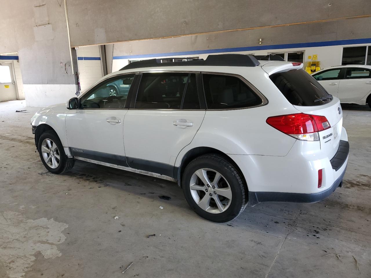 Subaru Outback 2.5i Limited Image 6
