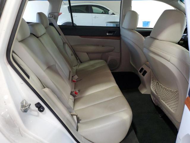 Subaru Outback 2.5i Limited Image 7