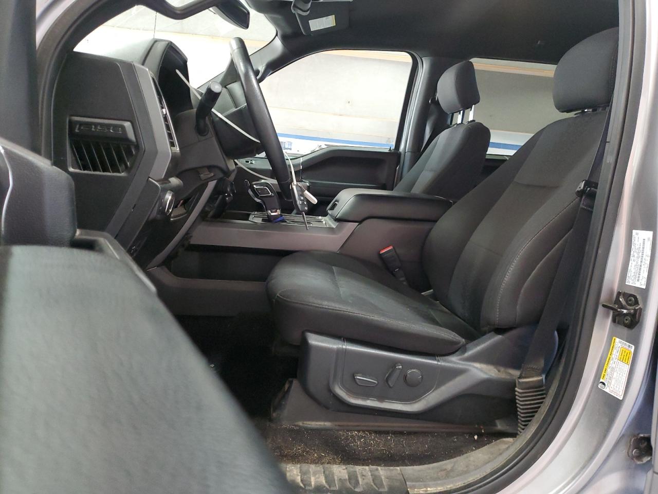 Ford F-150 Supercrew Image 9