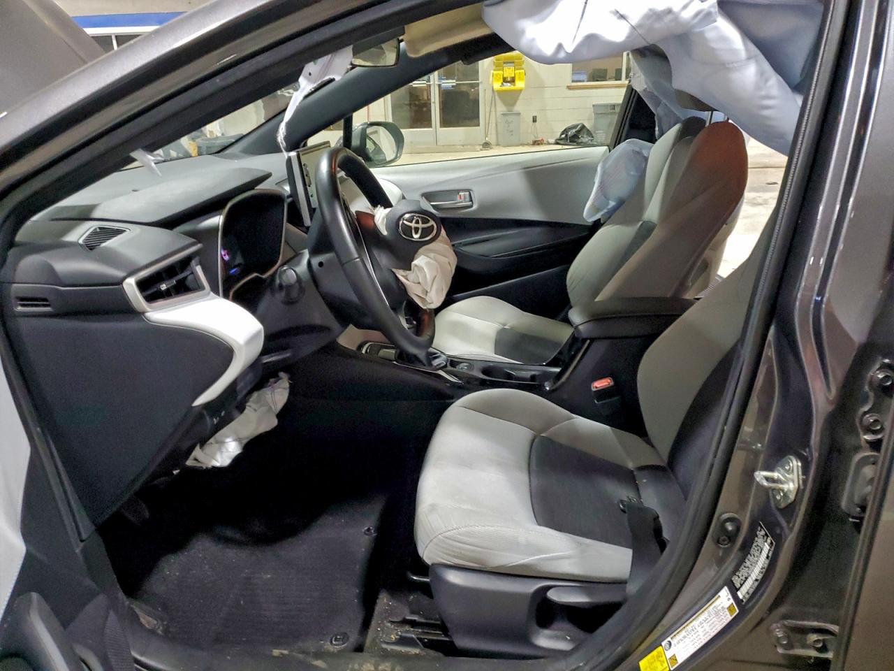 Toyota Corolla Se Image 11