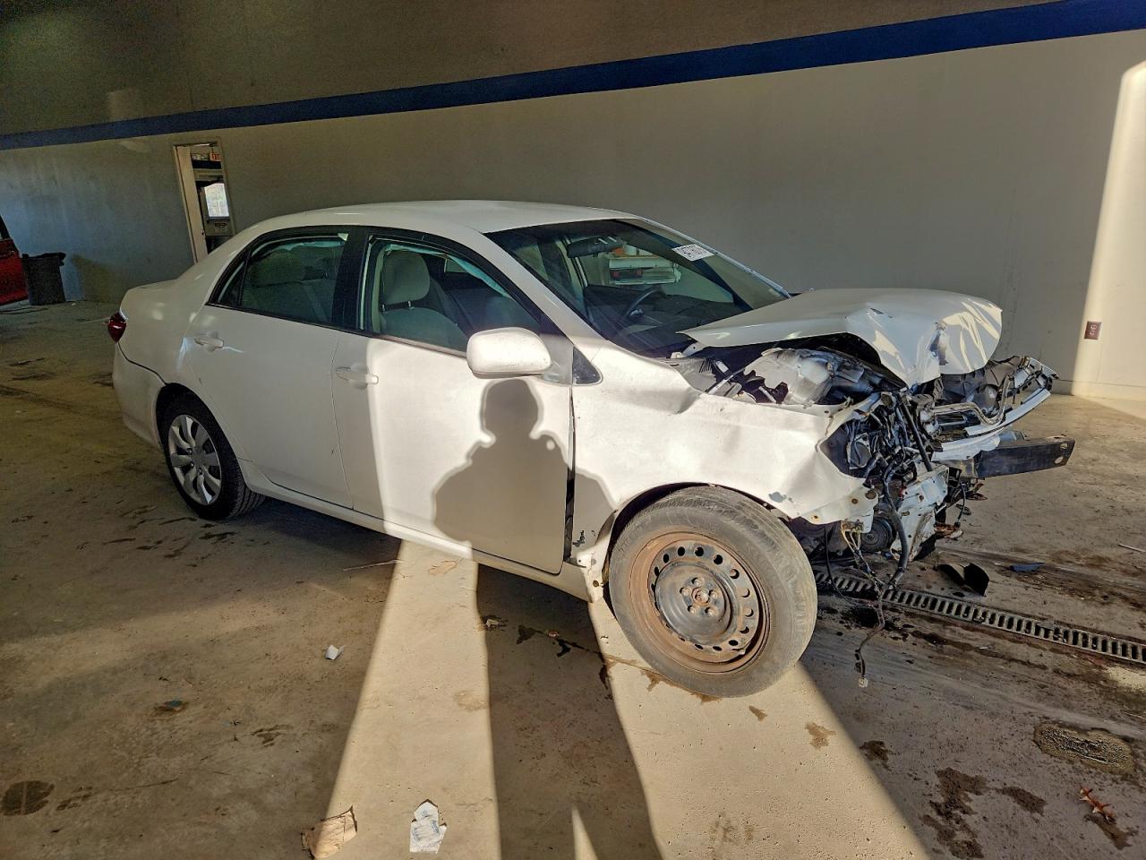 Toyota Corolla Base Image 2