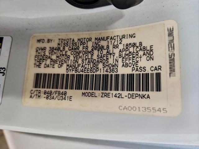 Toyota Corolla Base Image 10