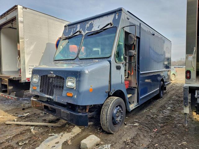  Salvage Freightliner Mt45