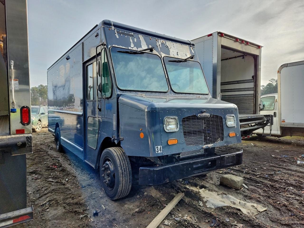 Freightliner Mt45 M Line Walk-in Van Image 2