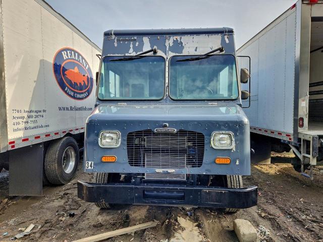 Freightliner Mt45 M Line Walk-in Van Image 5