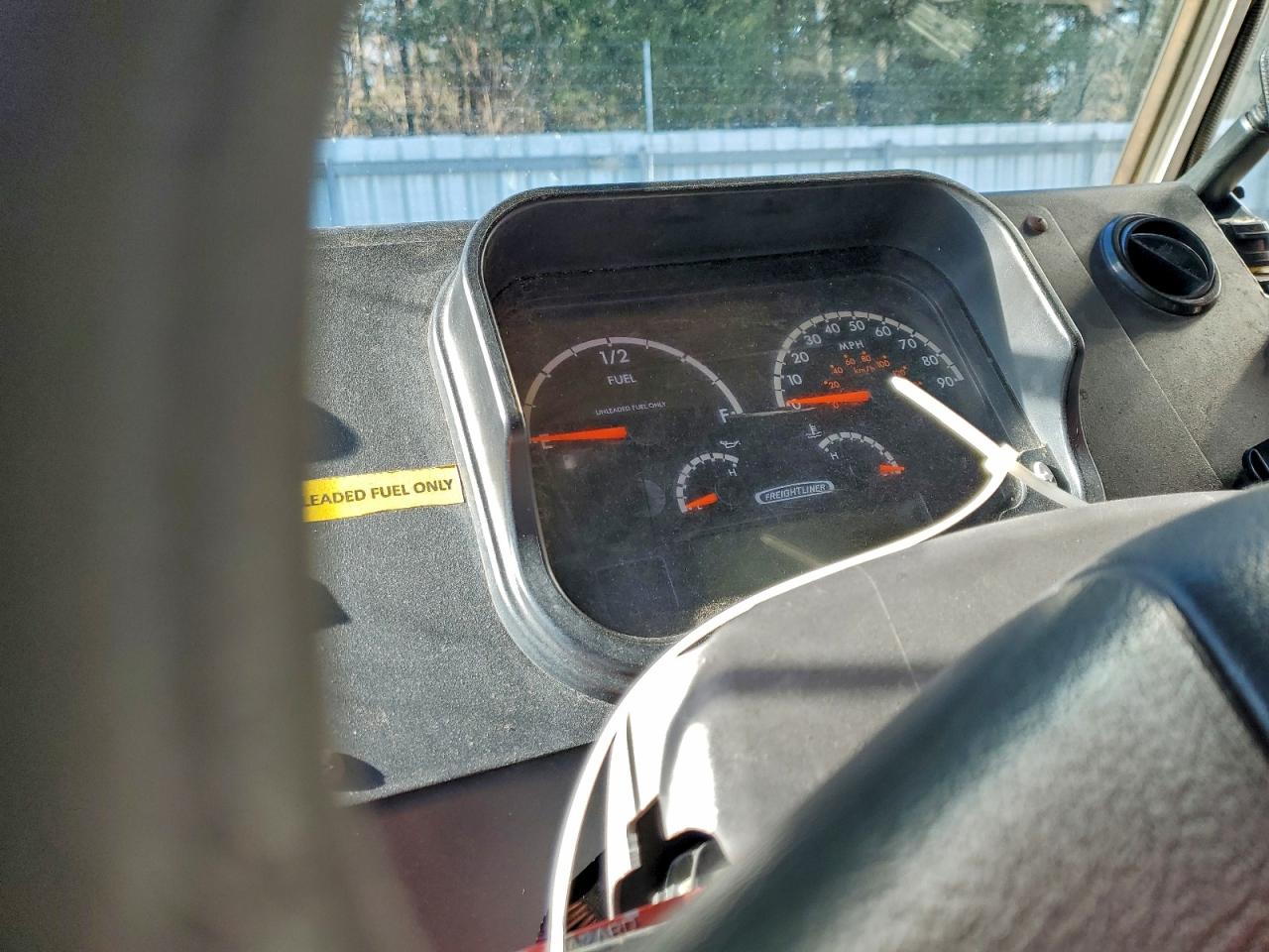 Freightliner Mt45 M Line Walk-in Van Image 6