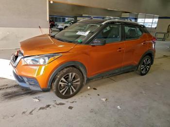  Salvage Nissan Kicks