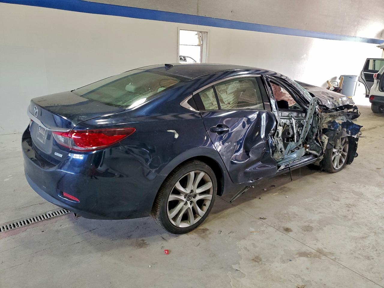 Mazda 6 Touring Image 3