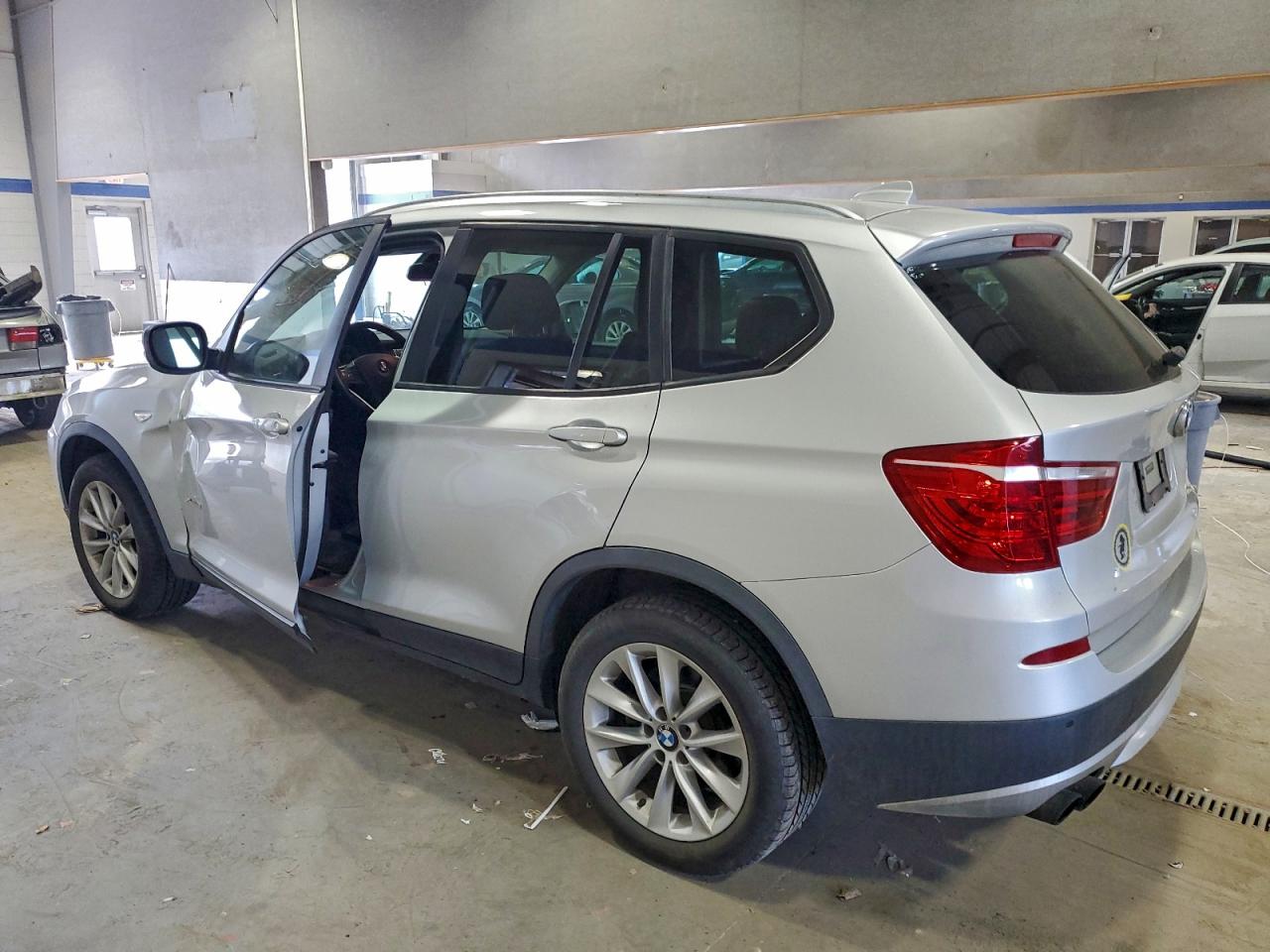 BMW X Series Xdrive28i Image 3