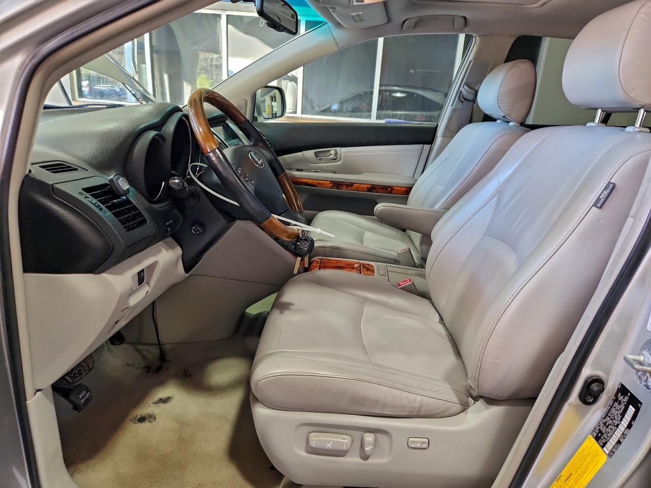 Lexus RX 350 Image 4