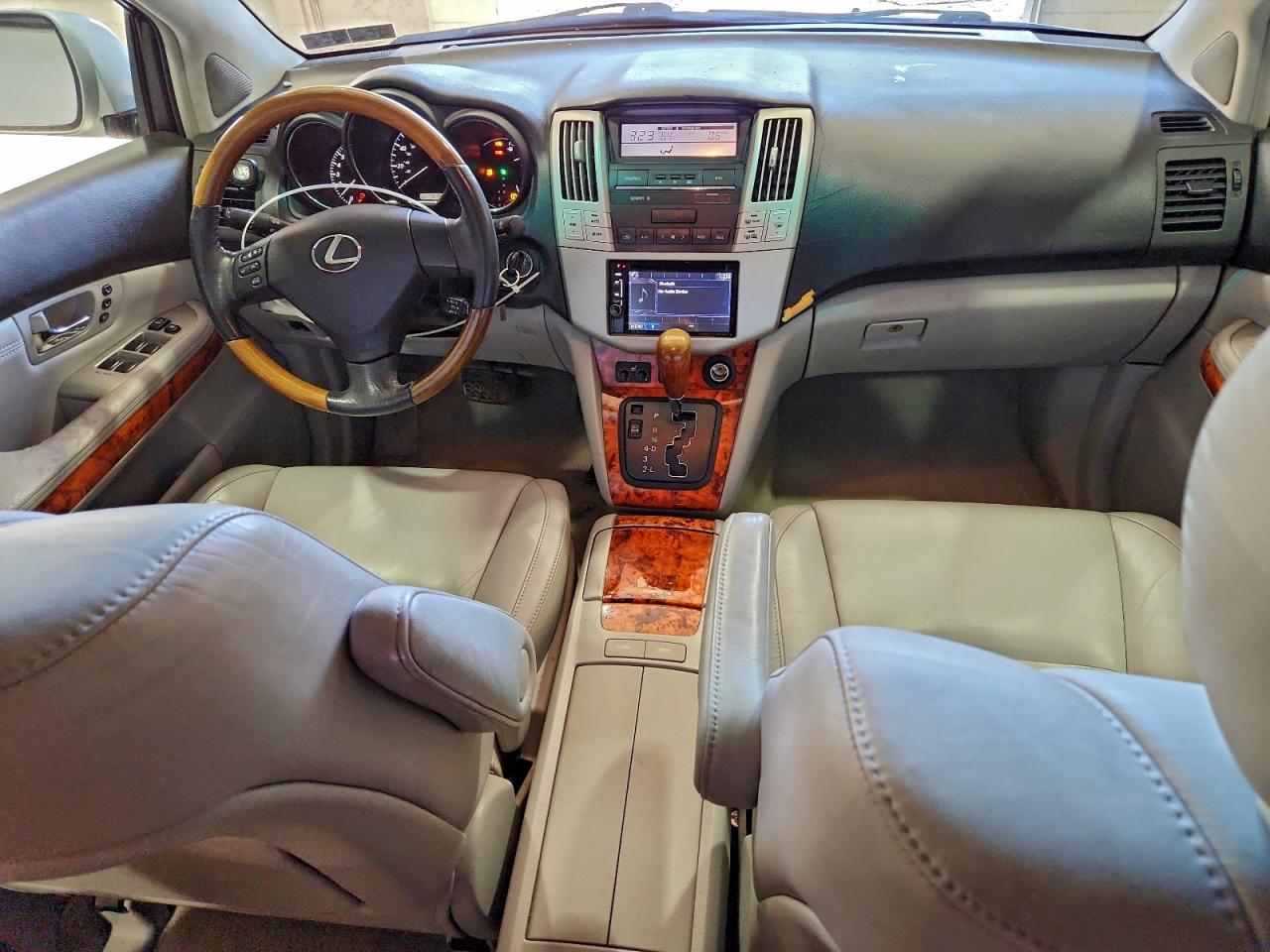 Lexus RX 350 Image 3