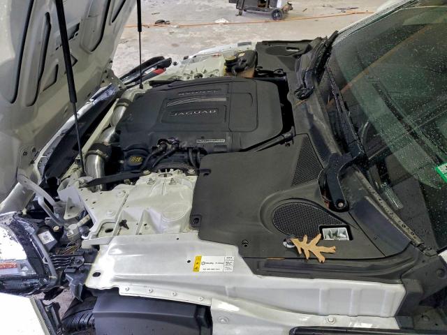 Jaguar F-TYPE Image 11