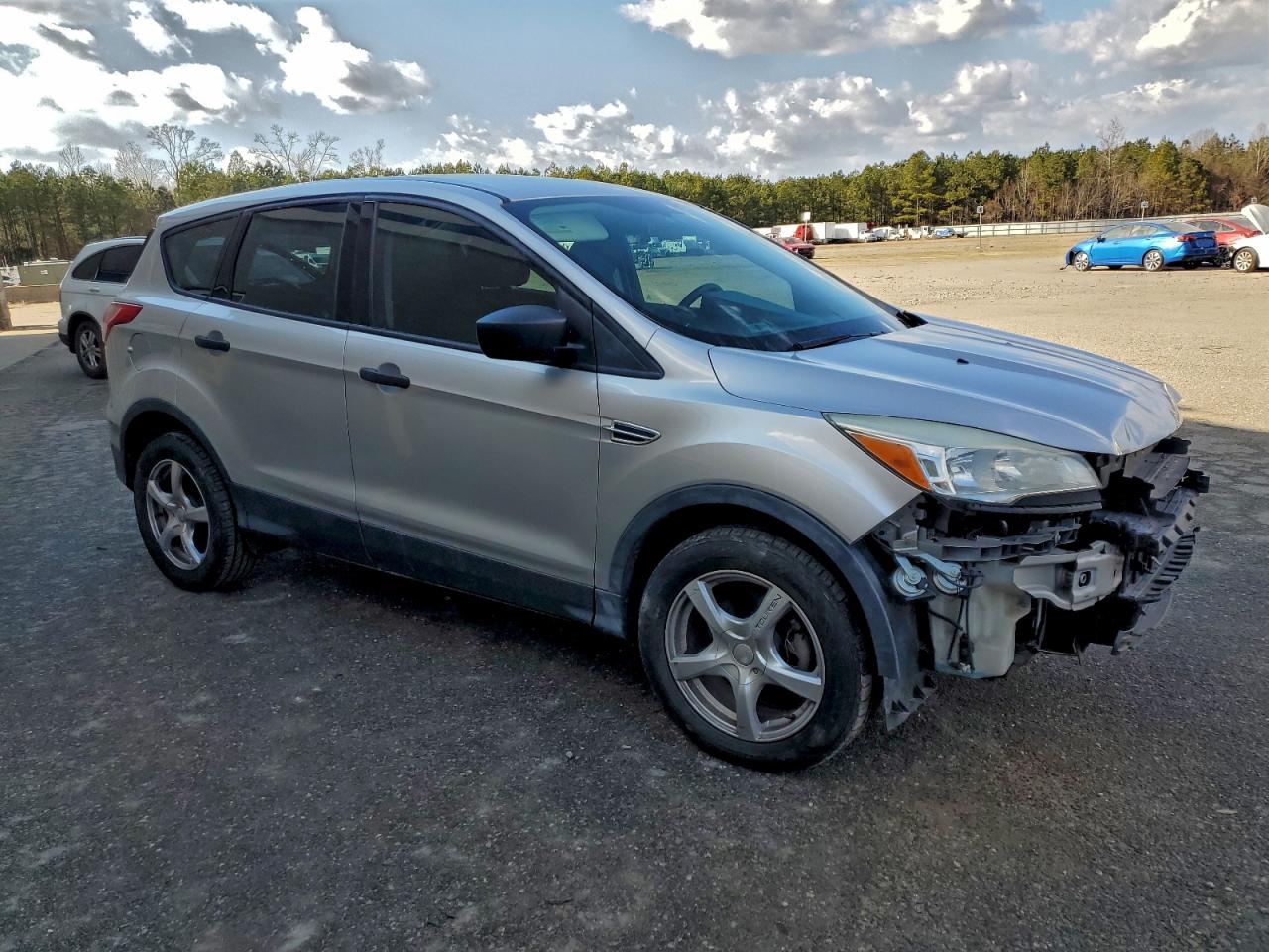 Ford Escape S Image 5