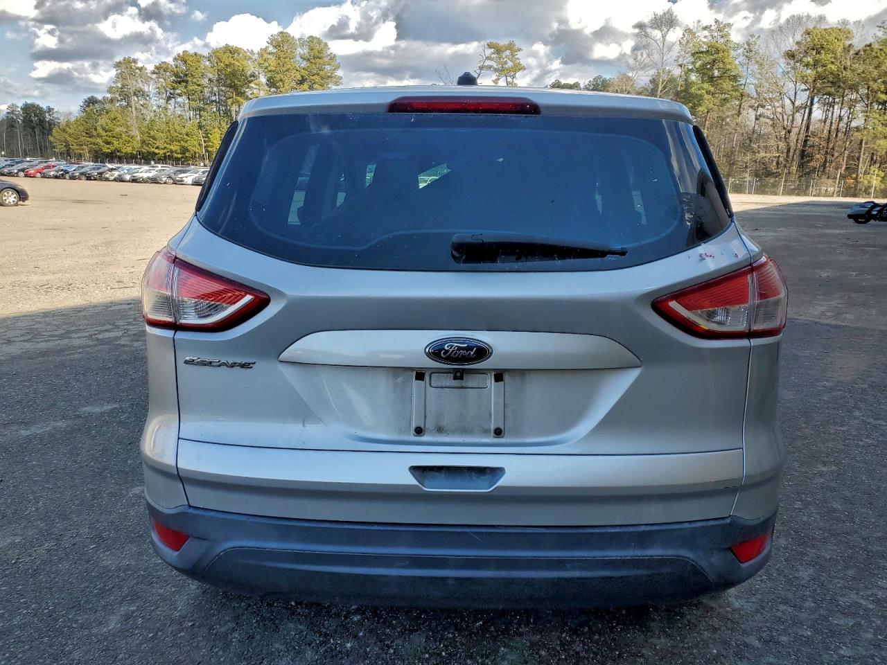 Ford Escape S Image 11