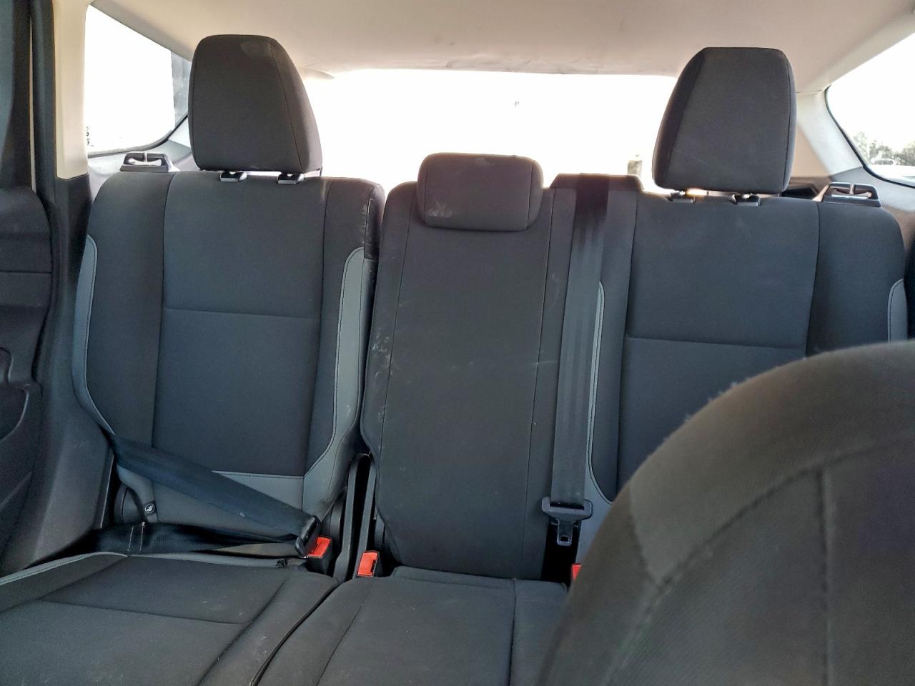 Ford Escape S Image 4