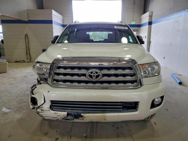 Toyota Sequoia Platinum Image 2