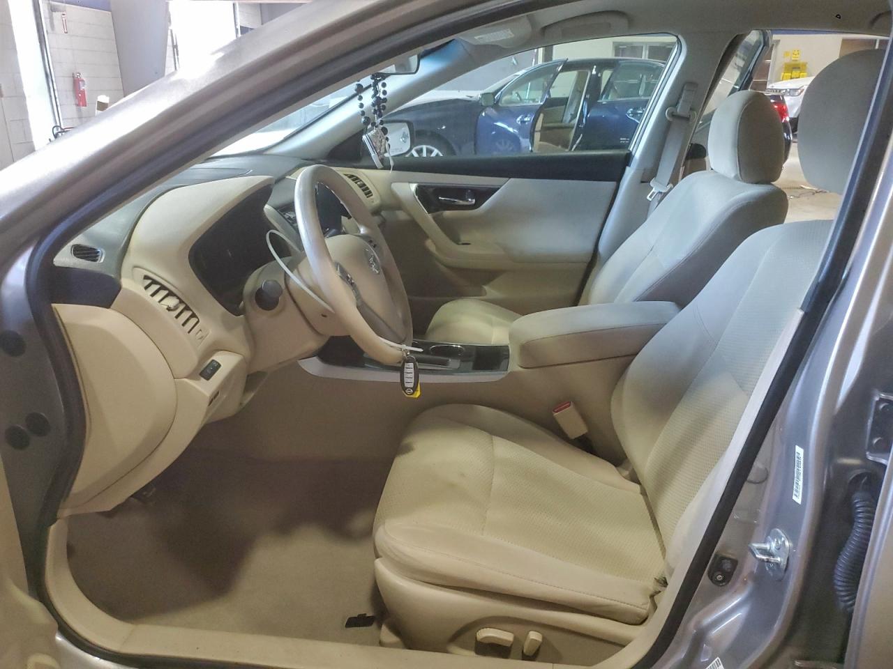 Nissan Altima 2.5 Image 7