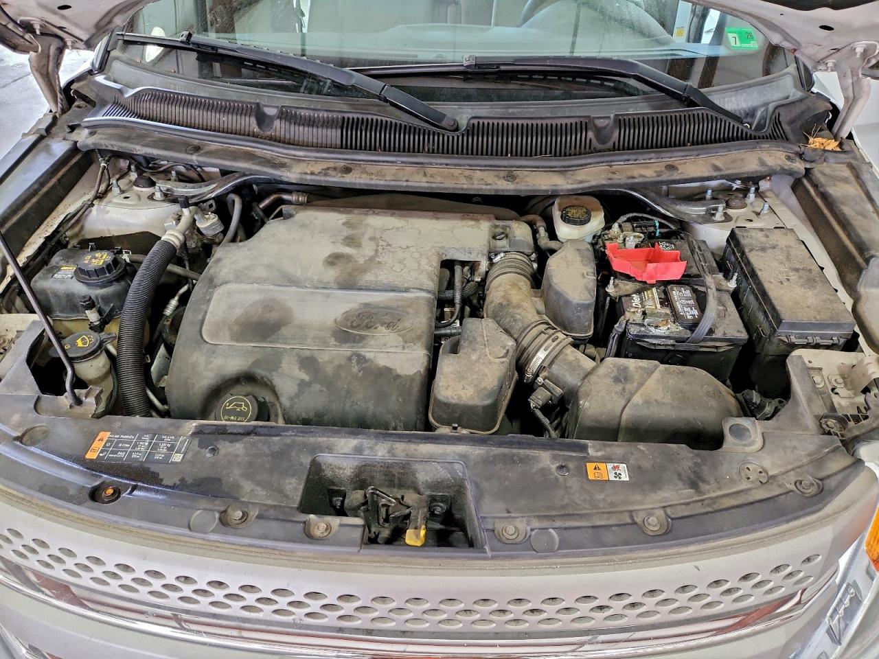 Ford Explorer Image 9