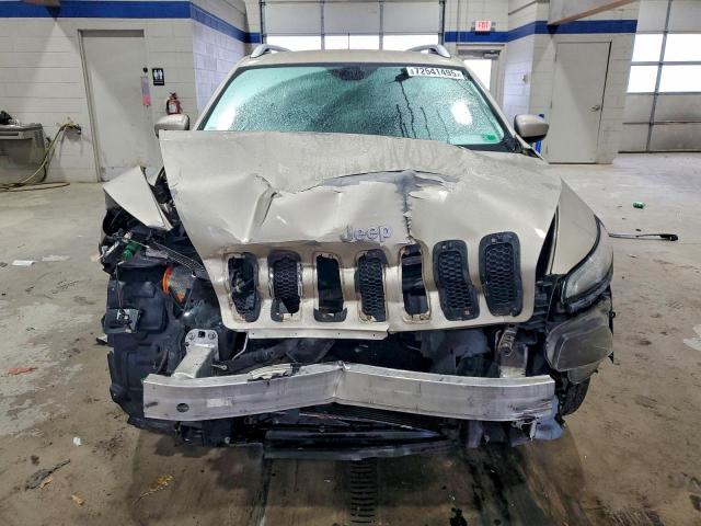 Jeep Grand Cherokee Latitude Image 3