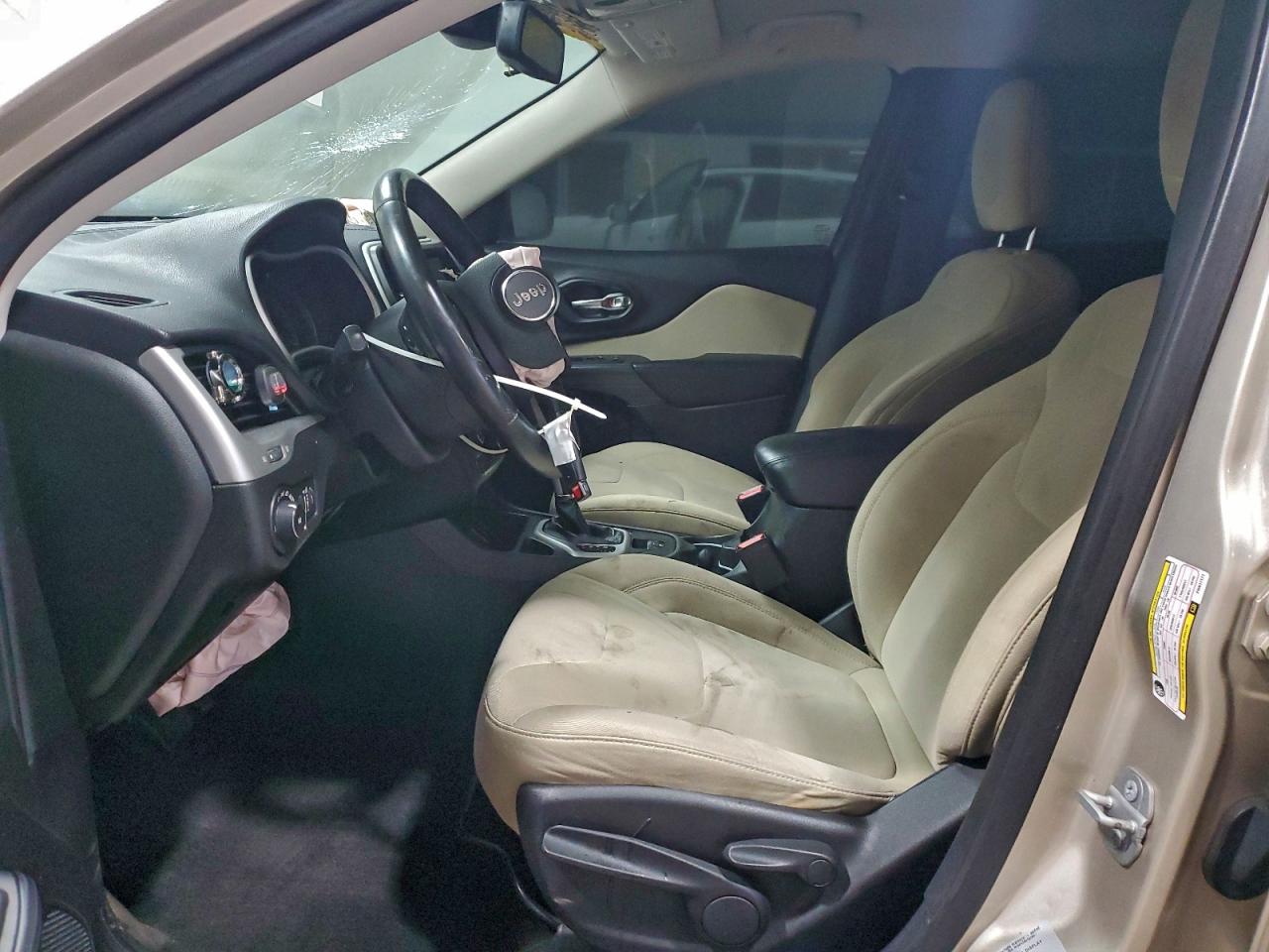 Jeep Grand Cherokee Latitude Image 7