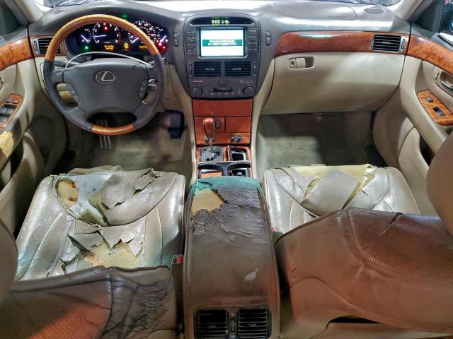 Lexus LS 430 Image 10