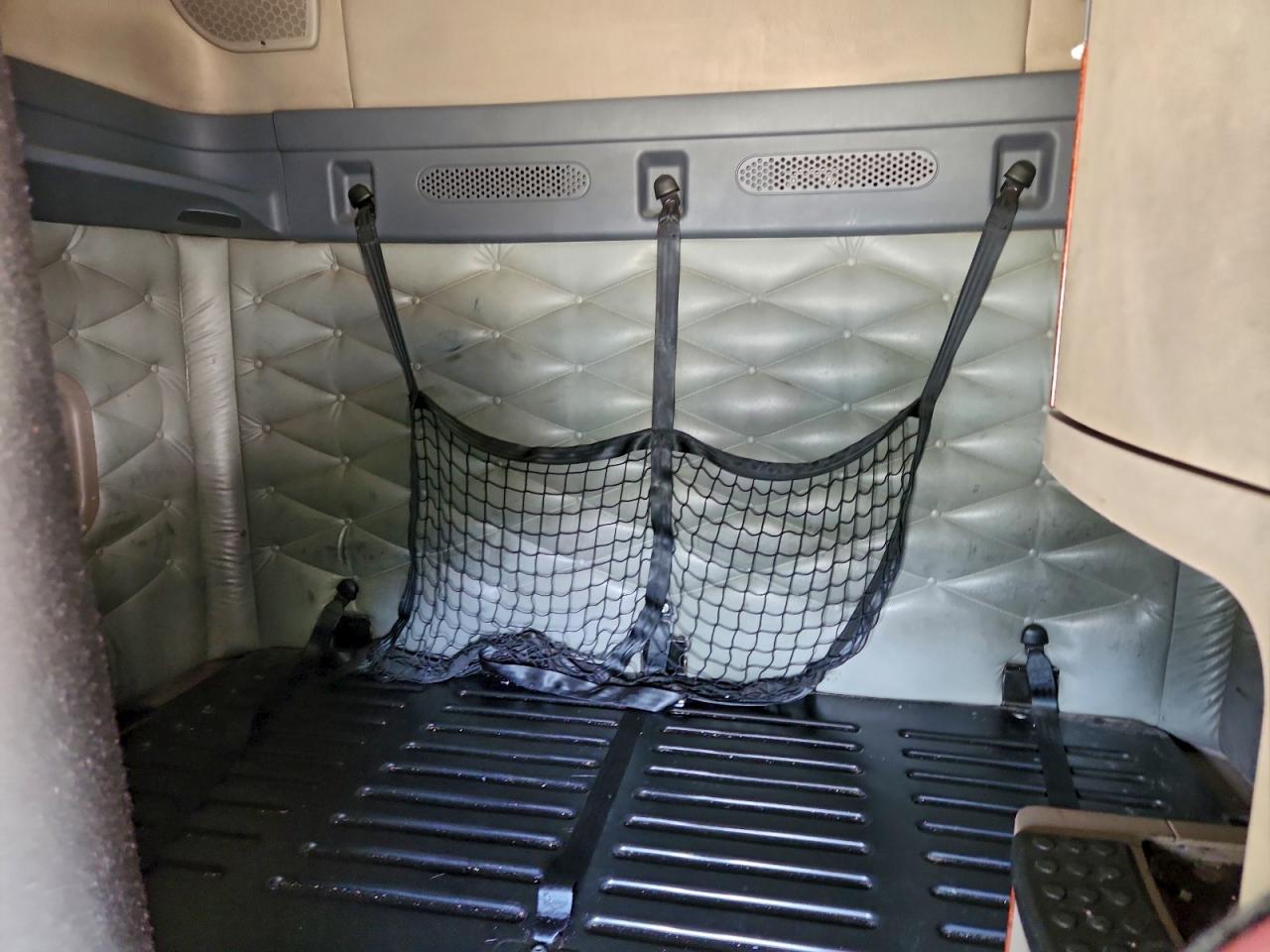 Freightliner Cascadia 1 Image 6