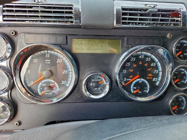 Freightliner Cascadia 1 Image 10