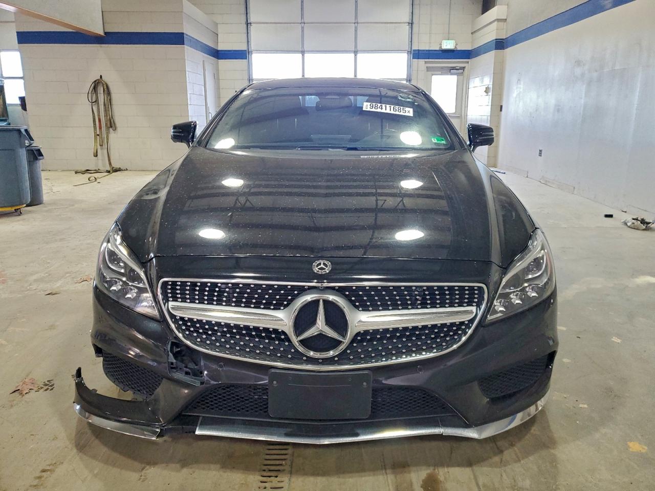 Mercedes-Benz Cls-class 550 4matic Image 5