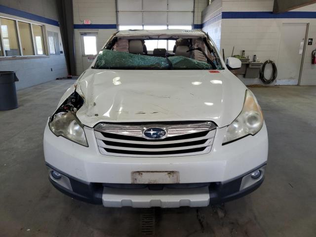 Subaru Outback 2.5i Limited Image 2