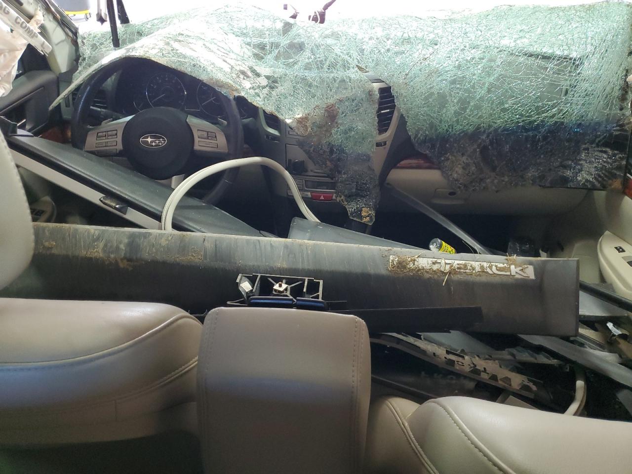 Subaru Outback 2.5i Limited Image 7