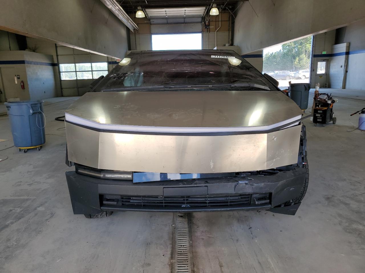 Tesla Cybertruck Image 10