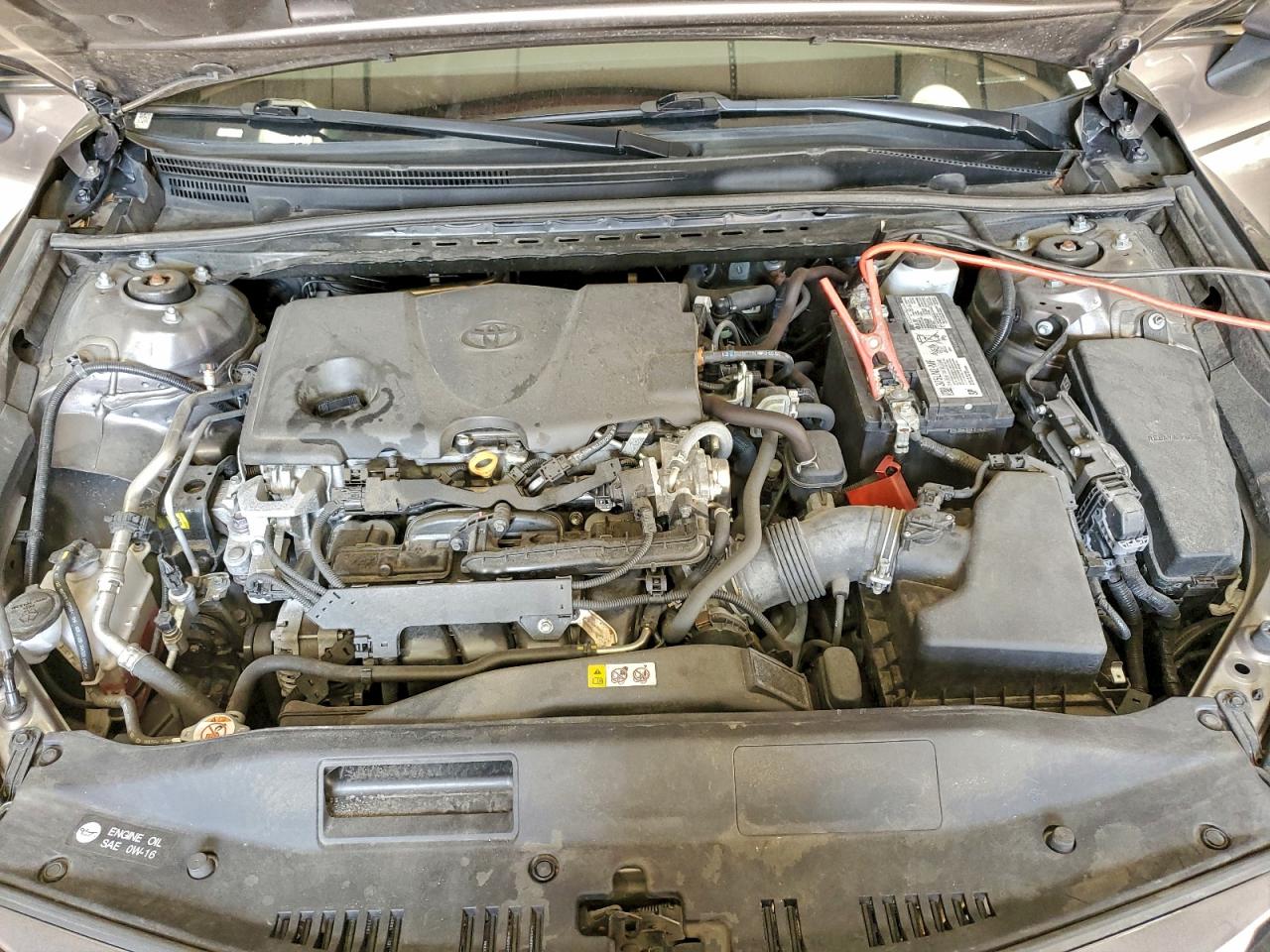 Toyota Camry Le Image 11