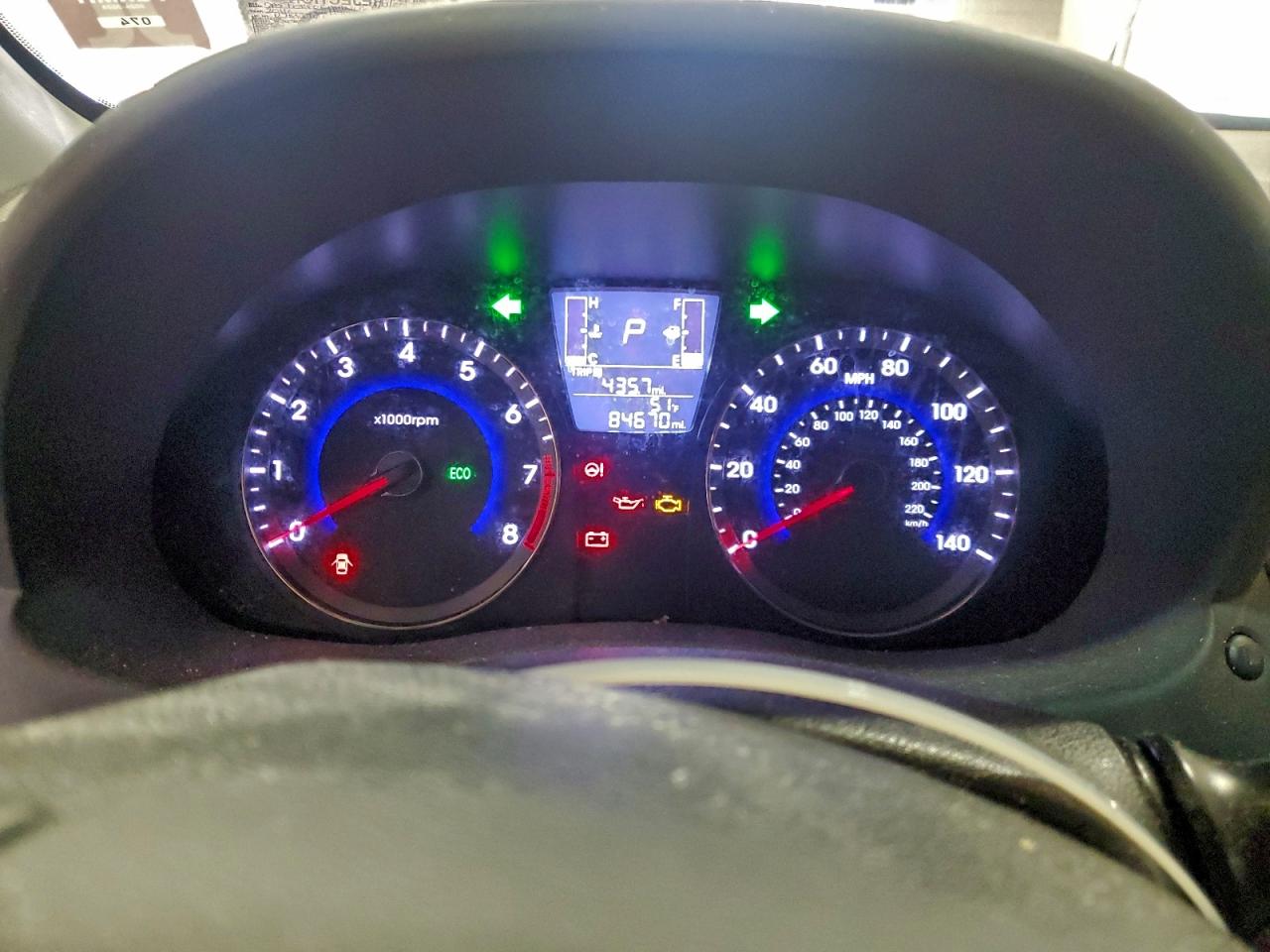 Hyundai ACCENT Se Image 12