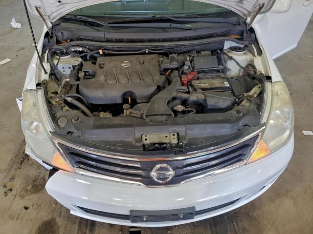 Nissan Versa S Image 12